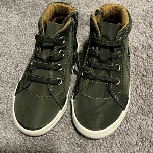 Target dress sneaker